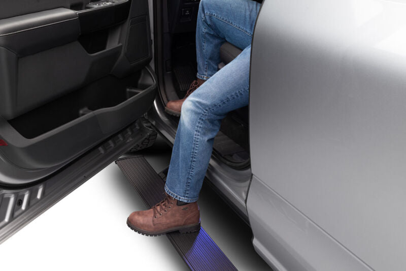 AMP Research 1999-2006 Chevy/GMC Silverado/Sierra Extended/Crew PowerStep - Black