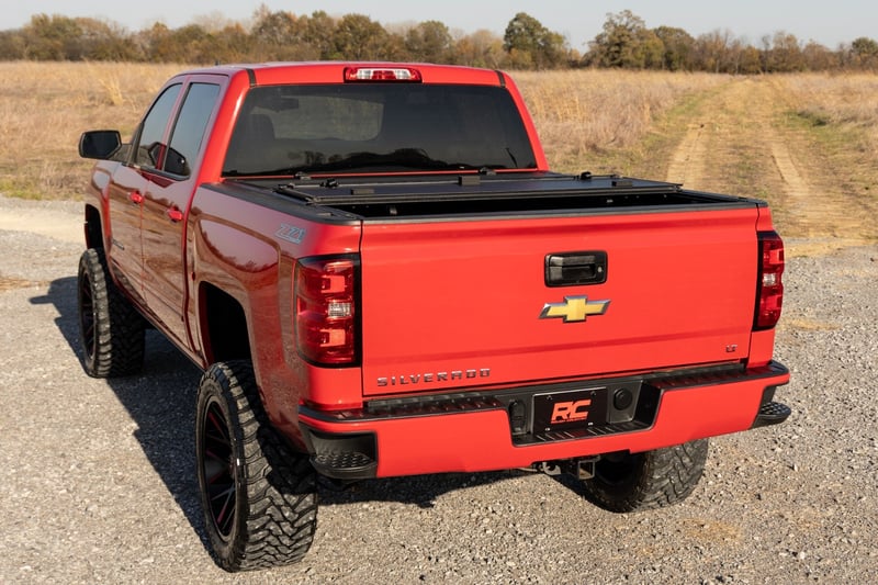 Hard Tri-Fold Flip Up Bed Cover
Chevy/GMC 1500/2500HD/3500HD (14-19)