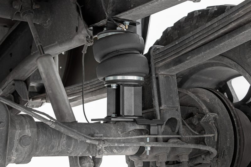 Air Spring Kit Chevy/GMC 2500HD (01-10)