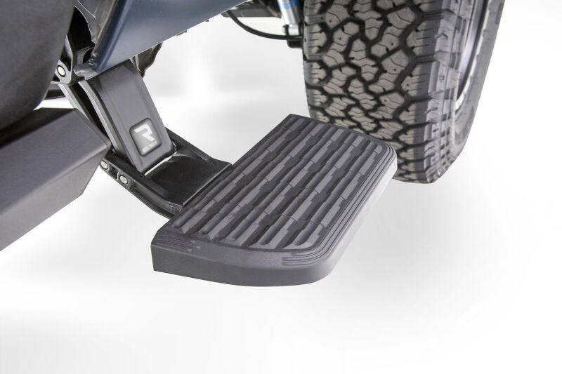 AMP Research 2014-2017 Chevrolet Silverado 1500 All Beds BedStep2 - Black